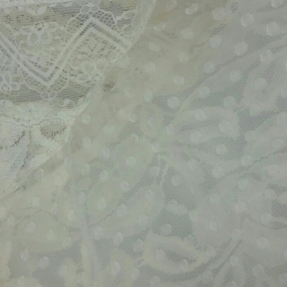 💚The Limited woman's lace top Blouse off white - Picture 6 of 6
